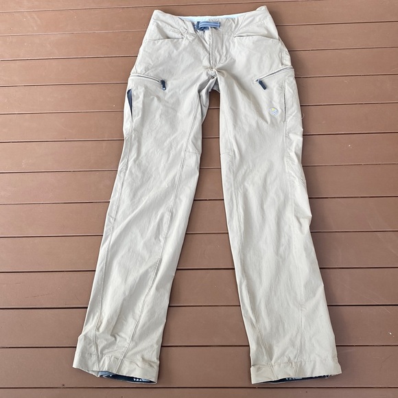 Mountain Hardware spring ski soft shell - Picture 1 of 5